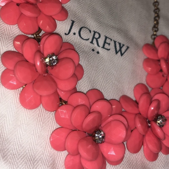 J. Crew Floral Necklace 🌸HOST PICK🥳 - Picture 4 of 4